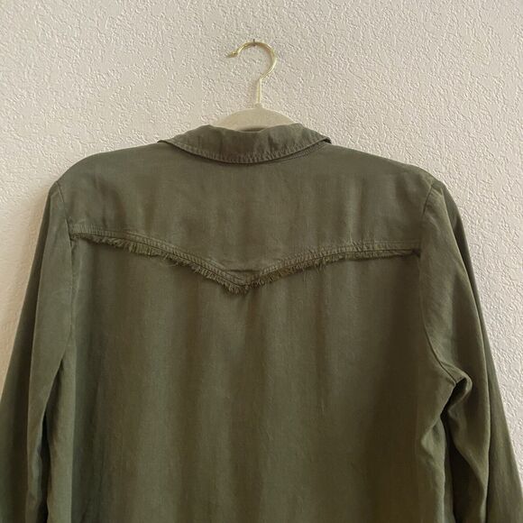Anthropologie Cloth & Stone Womens Frayed Button Down Army Green Shirt Blouse M - Picture 8 of 9